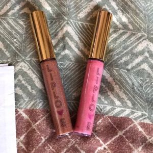Lip love Basic Beauty Kit  New/Never opened Coffee & Rose colors